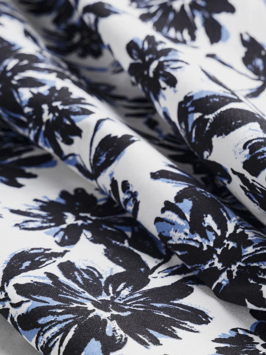 Daisy Print Stretch Viscose Twill Deadstock - Black   Blue   White - Swatch