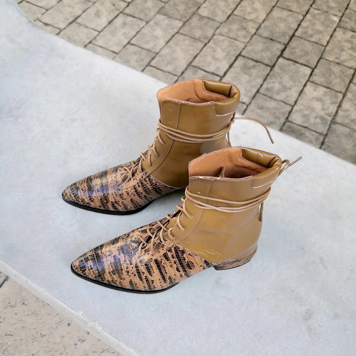 Printed Quartz-Brown Printed Leather Lace Up Ankle Boots