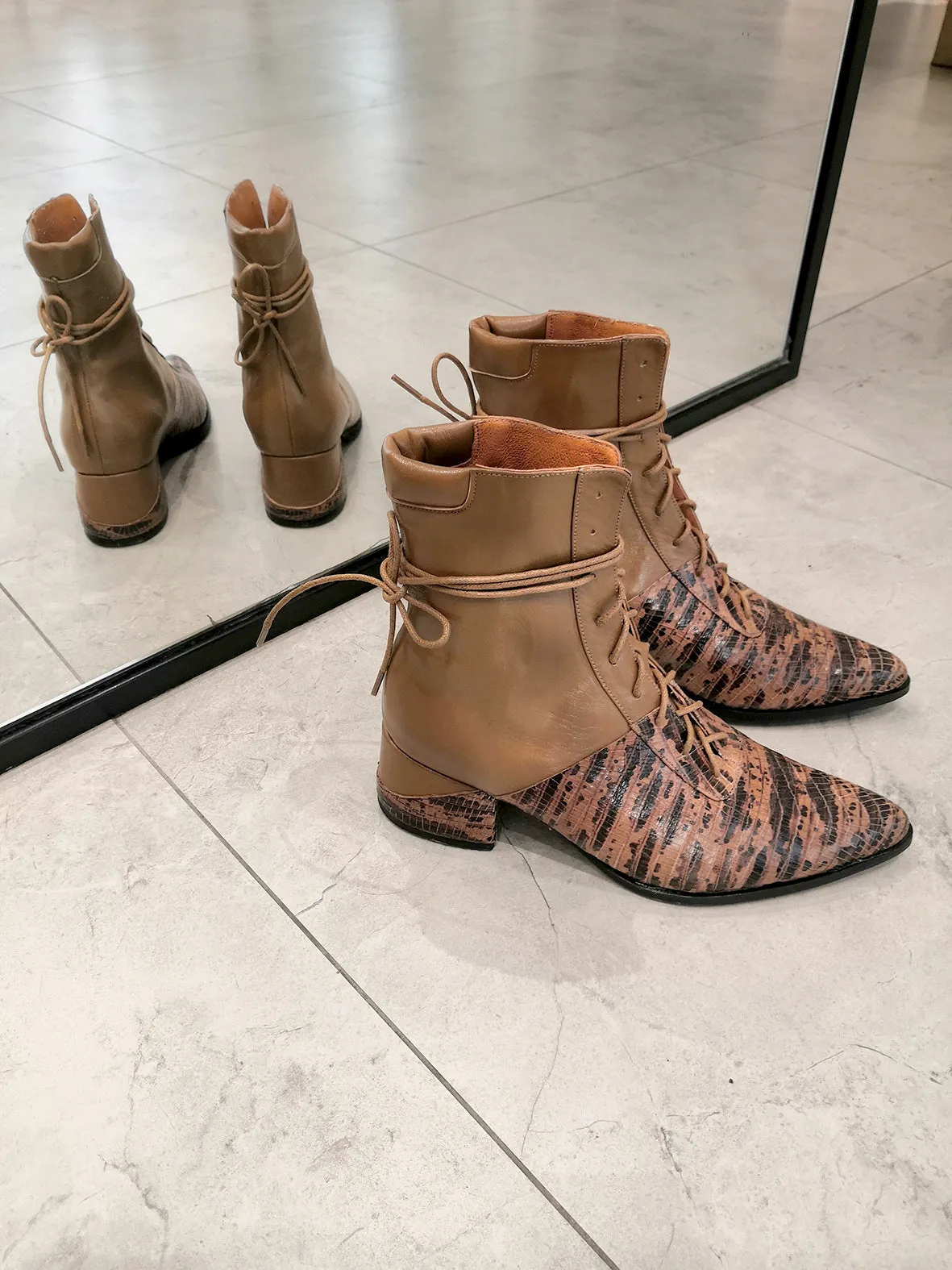 Printed Quartz-Brown Printed Leather Lace Up Ankle Boots