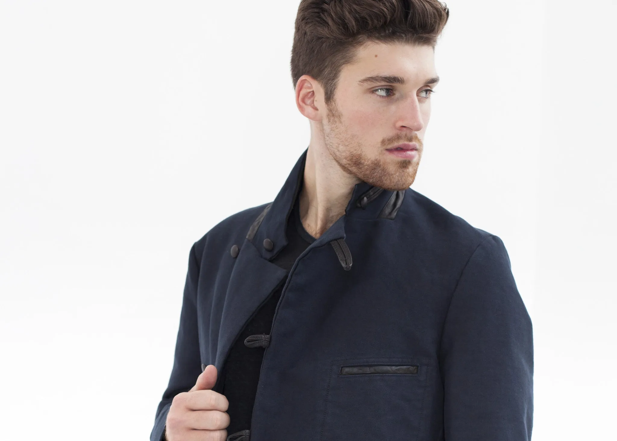 Taurin Jacket in Navy